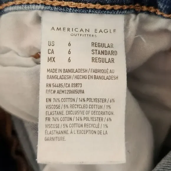 American Eagle Mom Jeans Straight Leg High Rise Jeans Women's Size 6 - Picture 7 of 7
